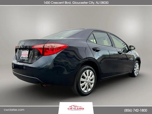 Used 2017 Toyota Corolla LE image 6