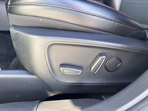 Used 2024 Ford Escape ST-Line image 12