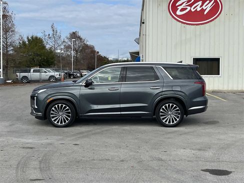 Used 2025 Hyundai Palisade Calligraphy image 2