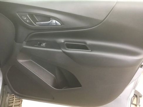 Used 2019 Chevrolet Equinox LT image 8