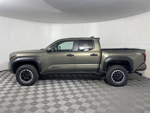 New 2026 Toyota Tacoma TRD Off-Road AWD/4WD image 4