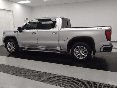 Used 2019 GMC Sierra 1500 SLT w/ SLT Premium Plus Package AWD/4WD image 3