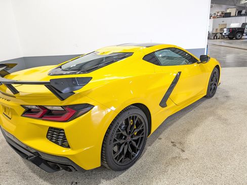 Used 2026 Chevrolet Corvette Stingray Premium Cpe w/ Z51 Performance Package RWD image 3