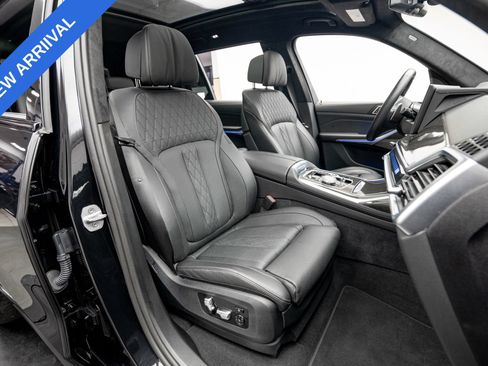 Used 2025 BMW X7 M60i w/ Executive Package AWD/4WD image 15