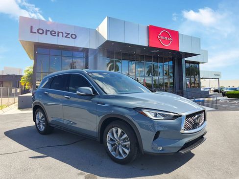 Used 2022 INFINITI QX50 Essential image 3