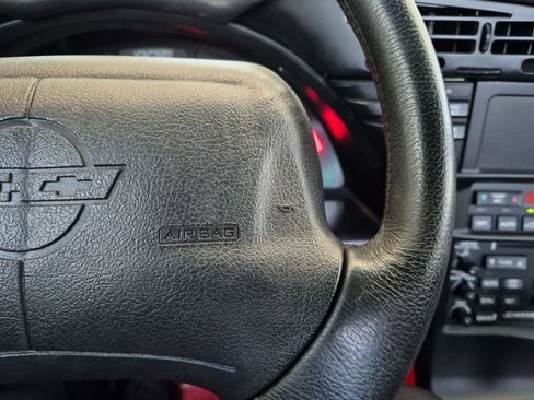 Used 1996 Chevrolet Corvette Convertible RWD image 14