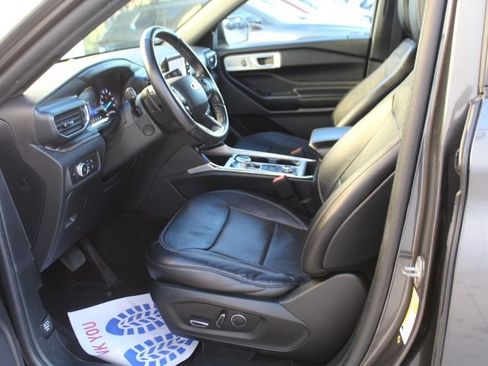 Used 2020 Ford Explorer Limited image 30