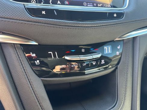 Certified 2025 Cadillac XT5 Sportv image 27