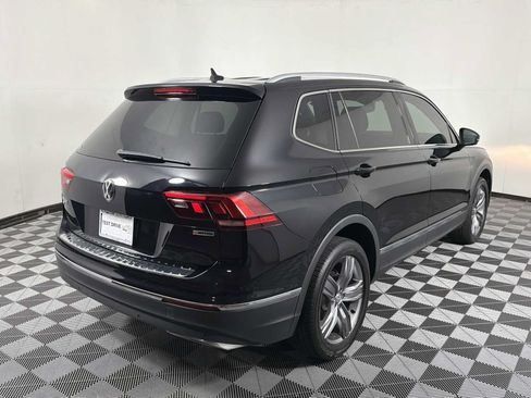 Used 2021 Volkswagen Tiguan SEL AWD/4WD image 11