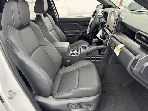 New 2026 Toyota 4Runner TRD Sport Premium AWD/4WD image 8