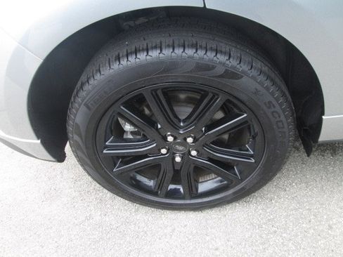 Used 2024 Ford Edge ST-Line image 7