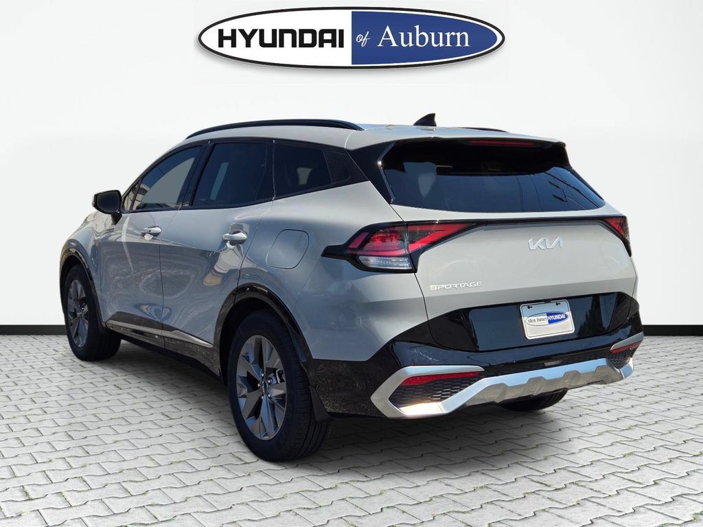 Used 2025 Kia Sportage SX FWD image 9