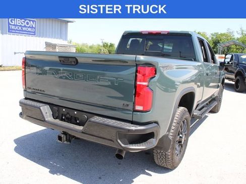 Used 2025 Chevrolet Silverado 2500 LT w/ Trail Boss Package AWD/4WD image 9
