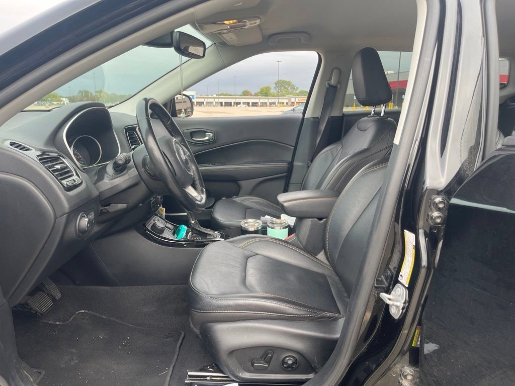 Used 2021 Jeep Compass Limited AWD/4WD image 9