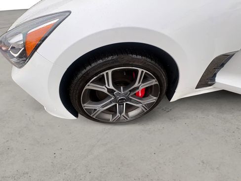 Used 2021 Kia Stinger GT1 AWD/4WD image 10