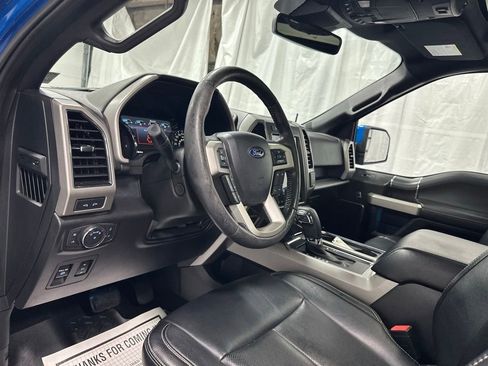 Used 2019 Ford F150 Lariat w/ Equipment Group 502A Luxury AWD/4WD image 15