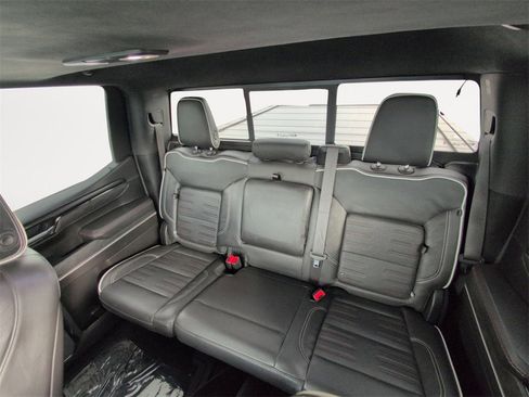Used 2024 GMC Sierra 1500 AT4X image 13