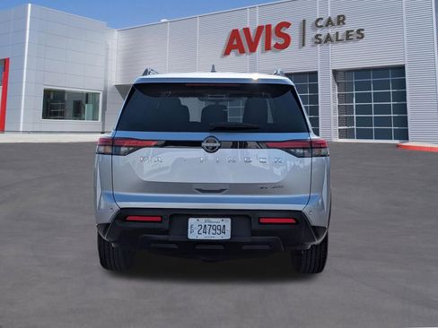 Used 2024 Nissan Pathfinder SV AWD/4WD image 7