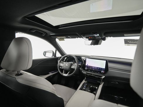 Certified 2025 Lexus RX 350 Premium Plus image 16