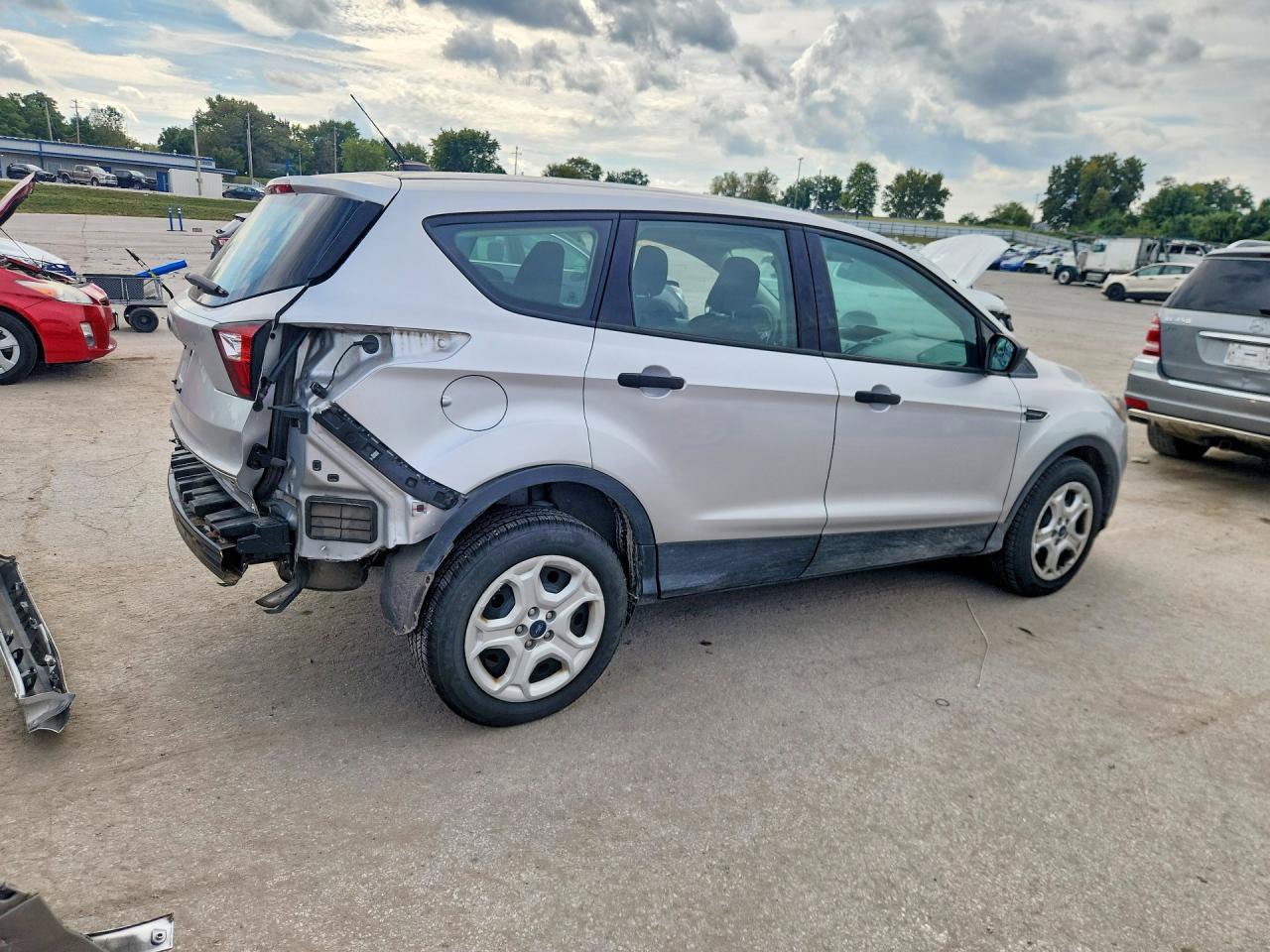 Used 2019 Ford Escape S FWD image 5