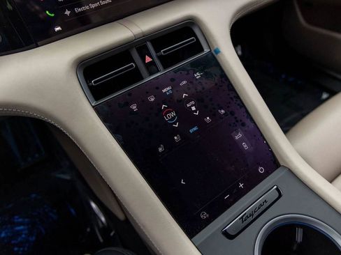 New 2025 Porsche Taycan 4S image 91