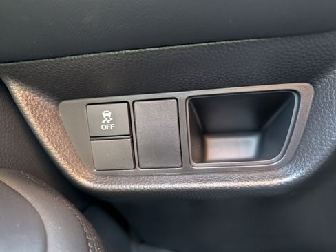 Used 2025 Honda HR-V LX image 24