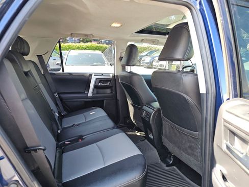 Used 2022 Toyota 4Runner SR5 Premium w/ Moonroof Package AWD/4WD image 14