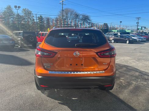 Used 2022 Nissan Rogue Sport SV image 9