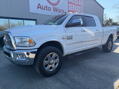 Used 2017 RAM 3500 Laramie image 17