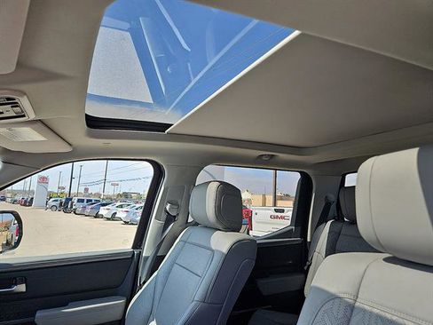Used 2023 Toyota Tundra Limited image 12