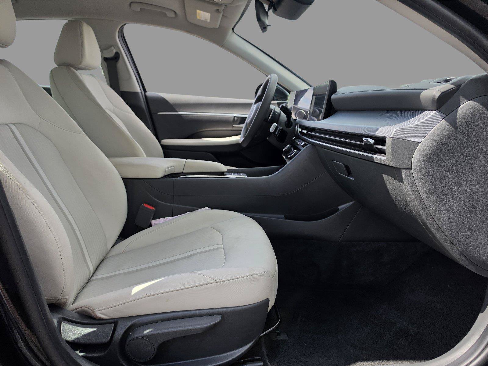 Used 2025 Hyundai Sonata SEL FWD image 26