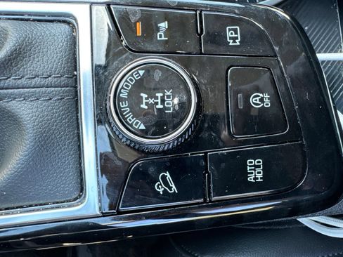 Used 2024 Kia Sportage SX AWD/4WD image 18