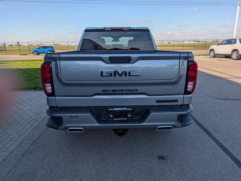 Used 2025 GMC Sierra 1500 Elevation image 9