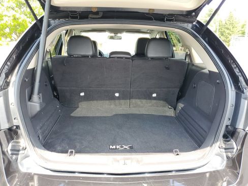 Used 2014 Lincoln MKX AWD w/ Equipment Group 102A image 30