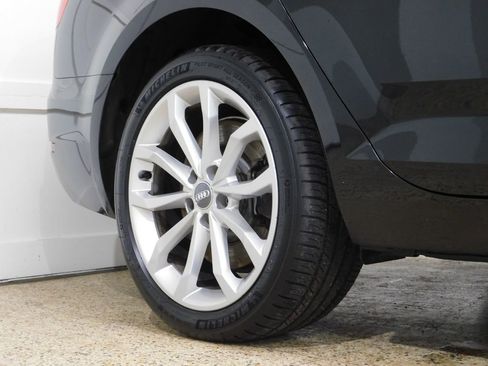 Used 2017 Audi A4 2.0T image 8