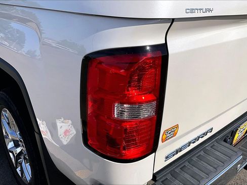 Used 2014 GMC Sierra 1500 SLT w/ SLT Crew Cab Value Package AWD/4WD image 31