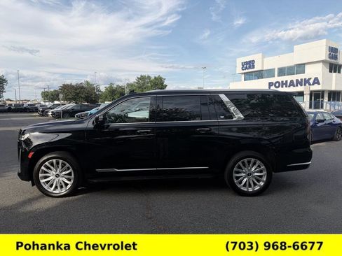 Used 2023 Cadillac Escalade ESV Luxury AWD/4WD image 4