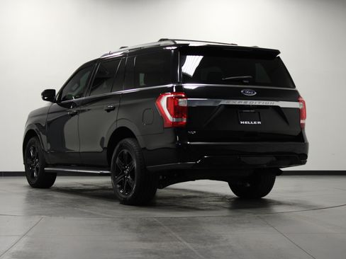 Used 2020 Ford Expedition XLT w/ Equipment Group 202A RWD image 6