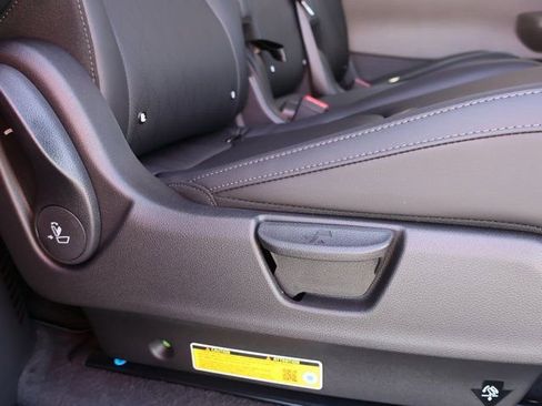 New 2026 Kia Carnival EX FWD image 13