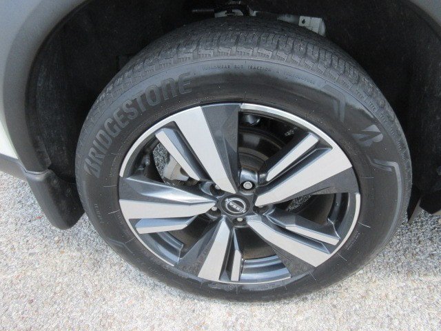 Used 2023 Nissan Rogue SL w/ SL Premium Package FWD image 10