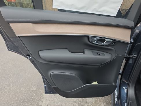 New 2026 Volvo XC90 B6 Plus w/ Protection Package Premier AWD/4WD image 14