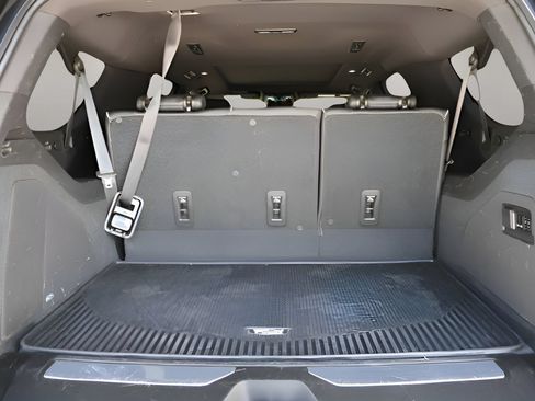 Used 2022 Cadillac Escalade ESV Sport w/ Touring Package AWD/4WD image 27