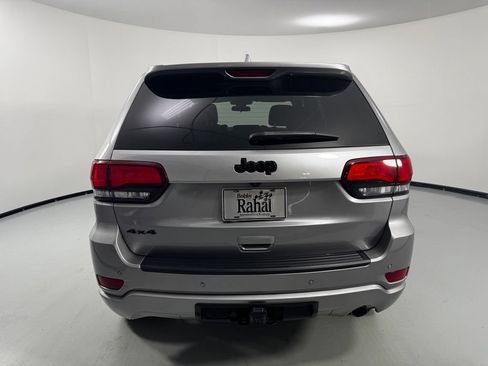 Used 2021 Jeep Grand Cherokee Laredo X AWD/4WD image 6