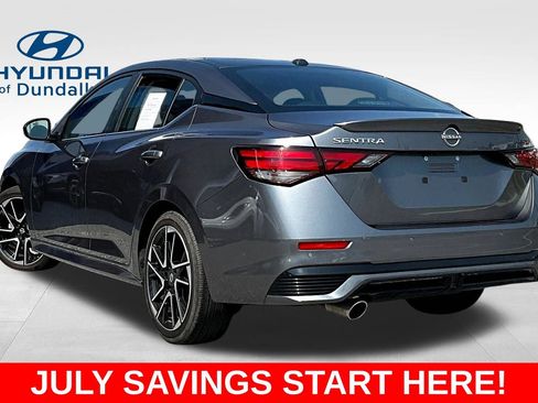 Used 2025 Nissan Sentra SR FWD image 3