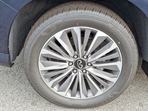 New 2026 INFINITI QX80 Luxe w/ Cargo Package image 5