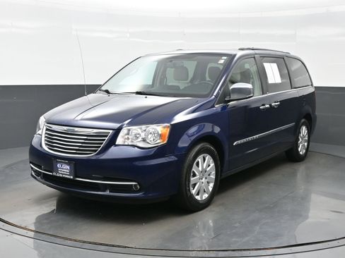 Used 2012 Chrysler Town & Country Touring-L w/ Entertainment Group #2 FWD image 1