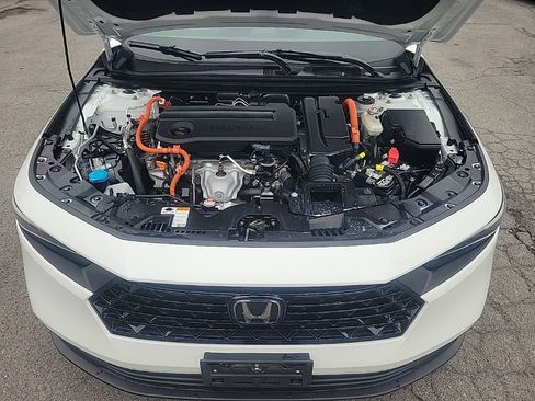 Used 2024 Honda Accord Sport image 9