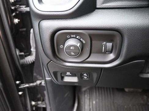 Used 2021 RAM 1500 Big Horn image 18