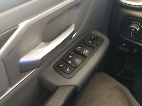 Used 2021 RAM 1500 Big Horn AWD/4WD image 27