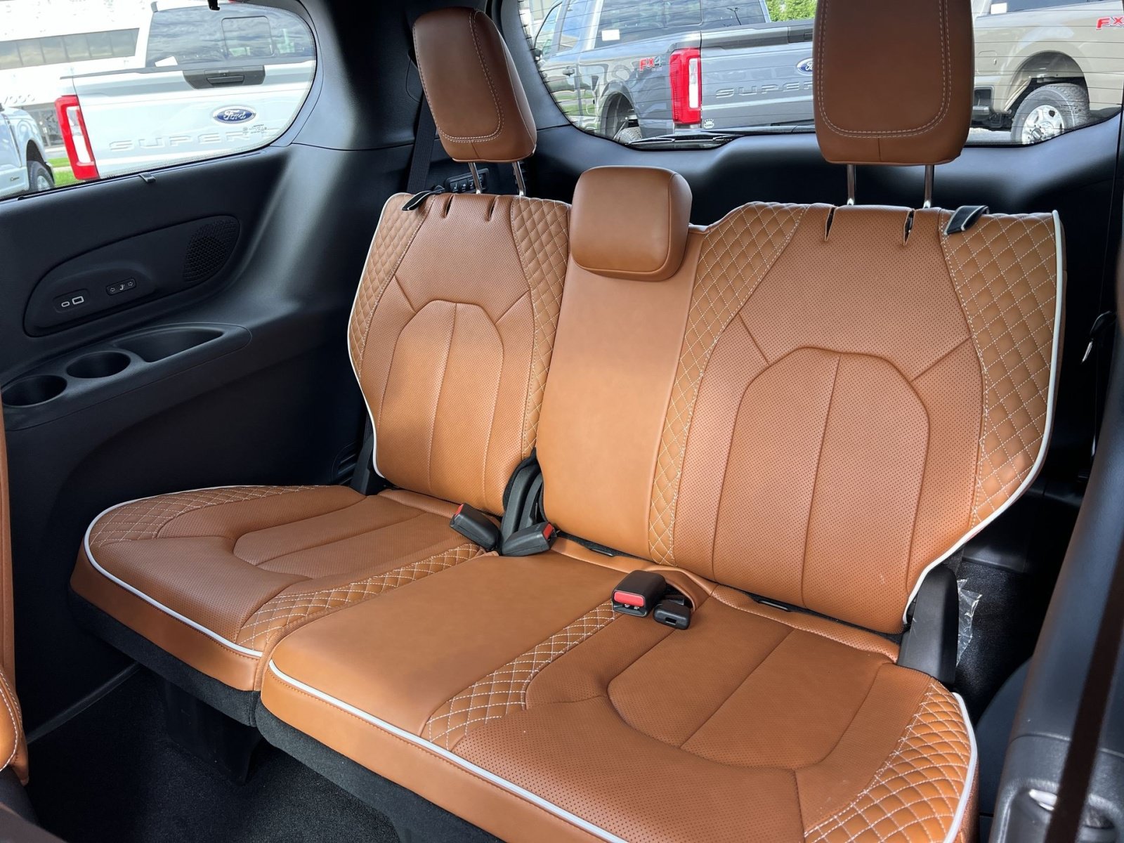 Used 2026 Chrysler Pacifica Pinnacle FWD image 26